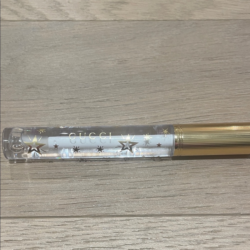 Gucci Hydrating Plumping Lip Gloss - 117 Joslyn Clair
